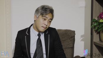 Sweet hot Taiwanese girl invites her friend over and he ends up sliding his cock out to let her suck and then fuck (uokiiodf54e)