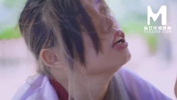 MD-0178 淫荡学生饥渴难耐